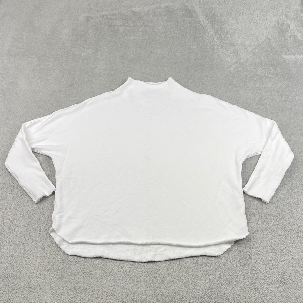 Frank & Eileen S 100%‎ Cotton White Anna Long Sleeve Capelet Triple Fleece  FLAW
